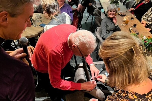 Nieuwe meubels KNILLUS