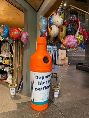 Petflesjes inzamelen